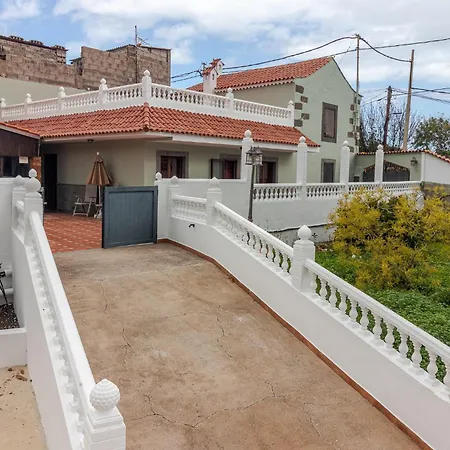 Casa Marjoes - 2 - Bbq - Communal Pool Feriehus Moya (Gran Canaria)